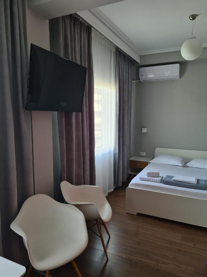 Red Rooms Tsimiski 60 سالونيك المظهر الخارجي الصورة